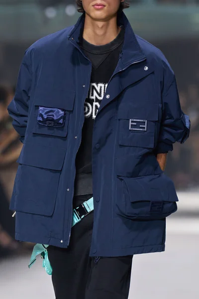 Look 75